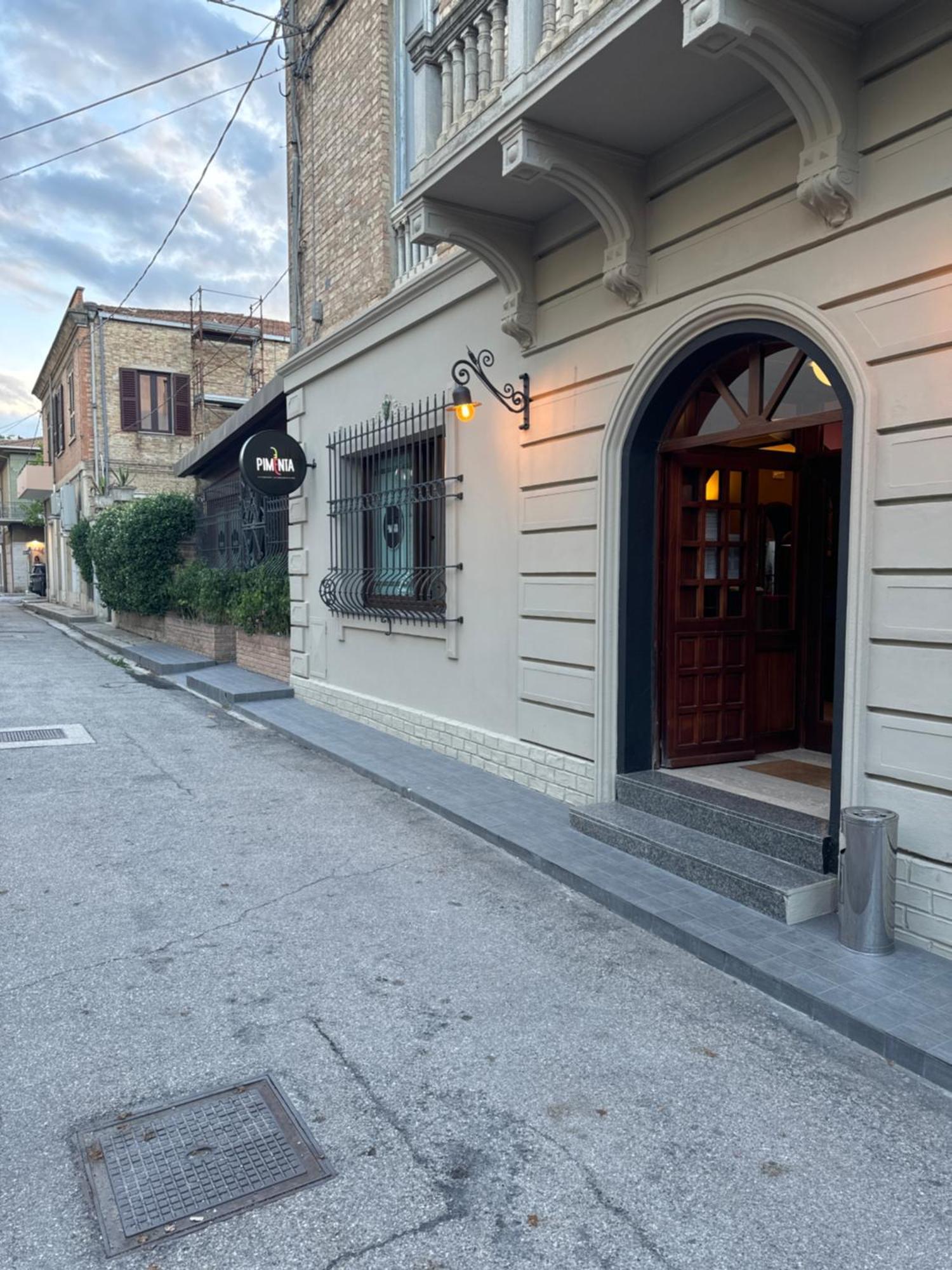 Hotel Pimenta Roseto Degli Abruzzi Bagian luar foto